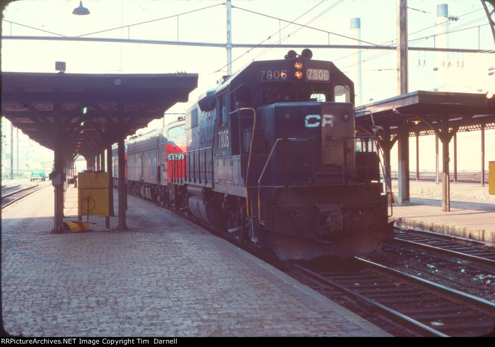 CR 7806 on train #30  the National Ltd.